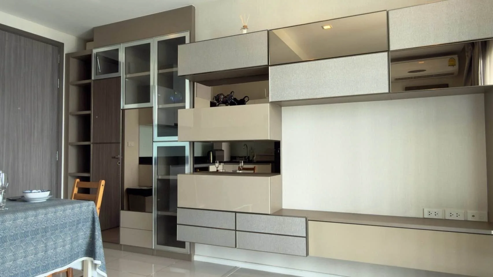 1 Bedroom condo in Quinn Ratchada 17