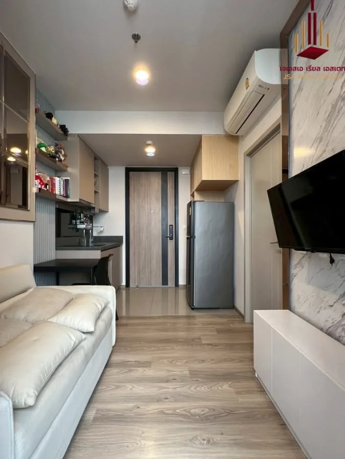 1 Bedroom condo in Oka Haus Sukhumvit 36