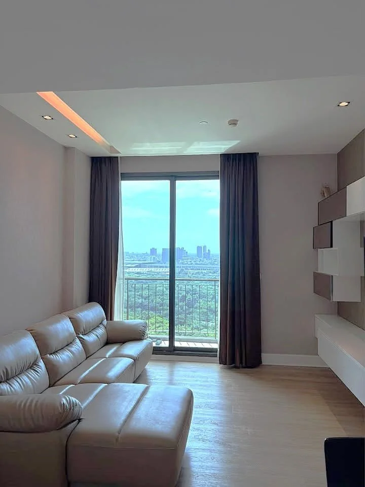 2 Bedroom condo in Equinox Phahol Vibha