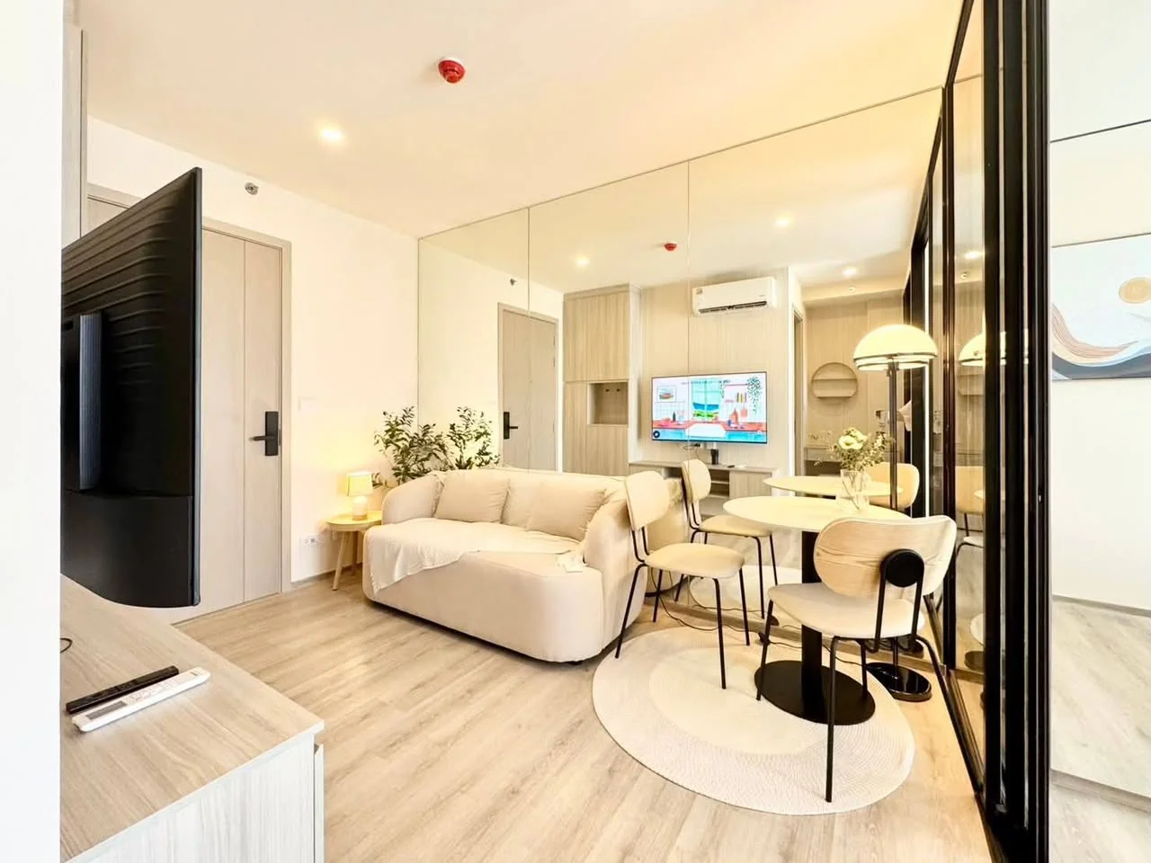1 Bedroom condo in Origin Place Bangna