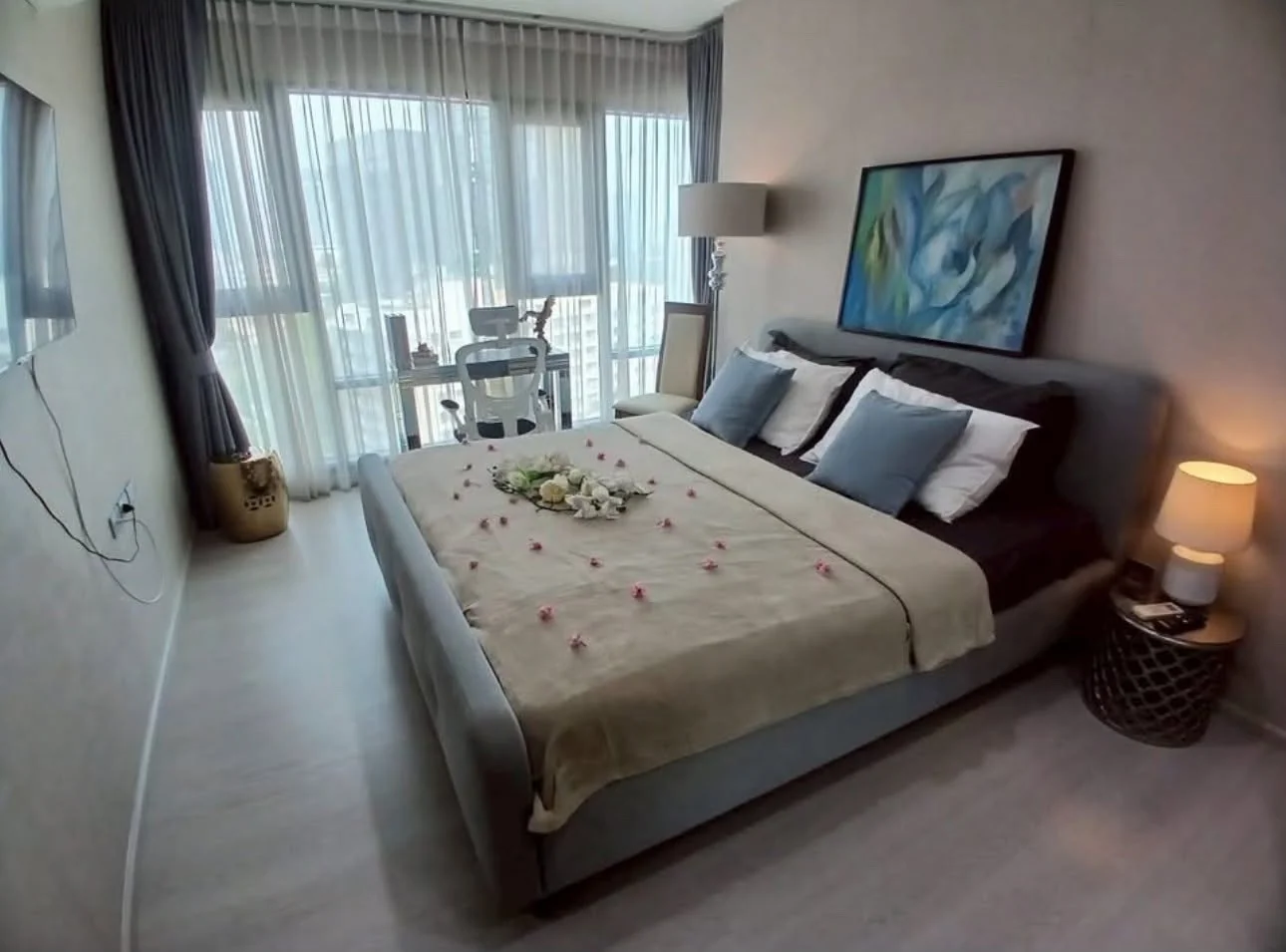 2 Bedroom condo in Rhythm Sukhumvit 36-38