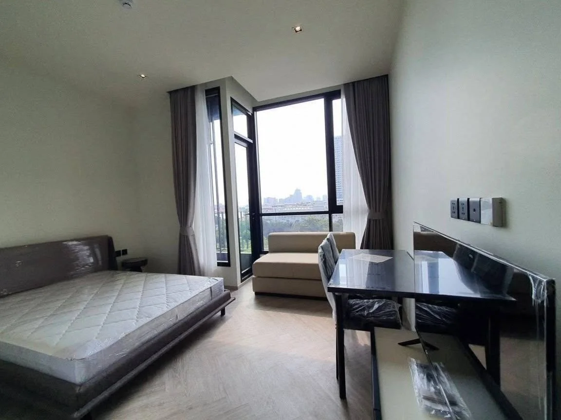 Studio condo in Chapter Charoennakhon–Riverside