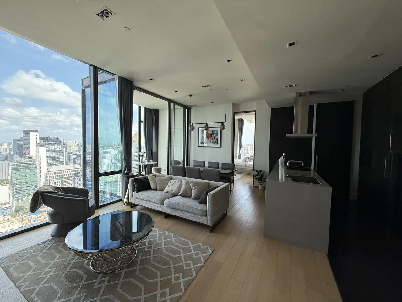 2 Bedroom condo in 28 Chidlom