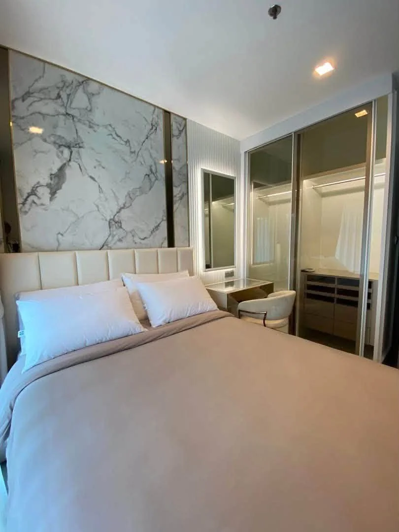 1 Bedroom condo in Life Asoke-Rama 9