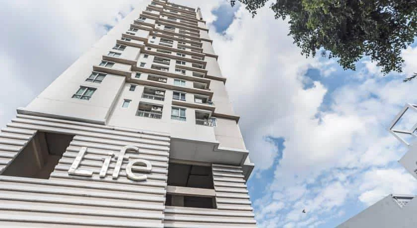 1 Bedroom condo in Life @ Sukhumvit 65