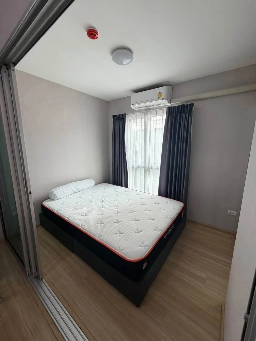 Studio condo in Plum Condo Chaengwattana Station