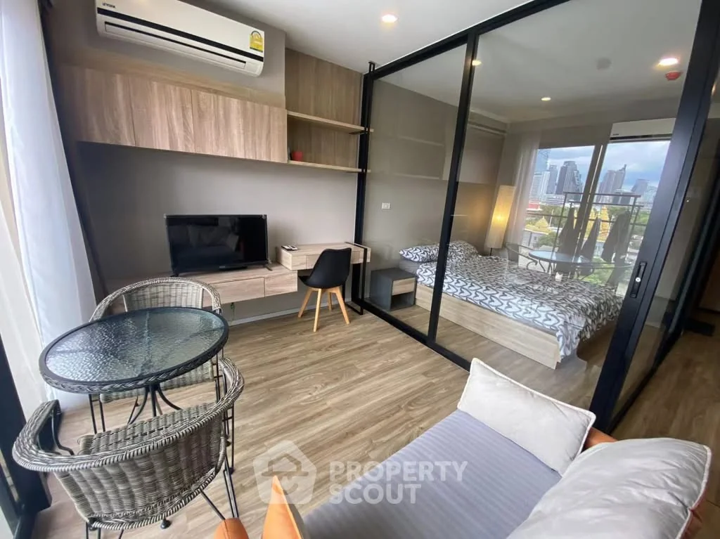 1 Bedroom condo in Blossom Condo @ Sathorn-Charoenrat