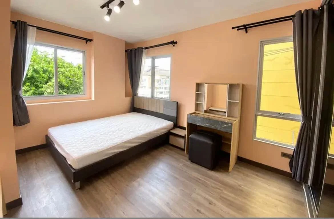 2 Bedroom condo in My Condo Sukhumvit 81