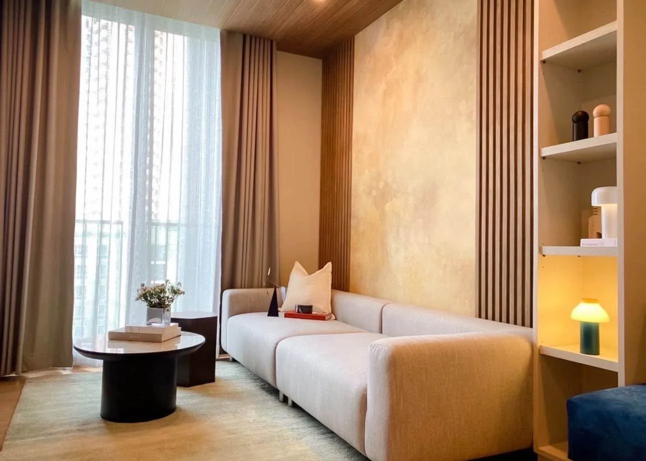 2 Bedroom condo in Noble Around Sukhumvit 33