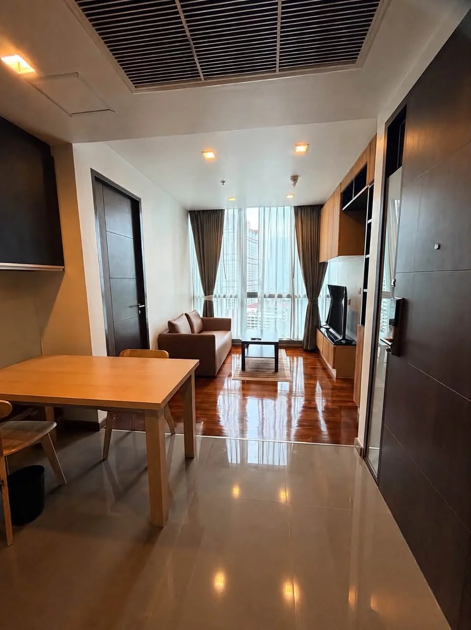 1 Bedroom condo in Wish Signature Midtown Siam