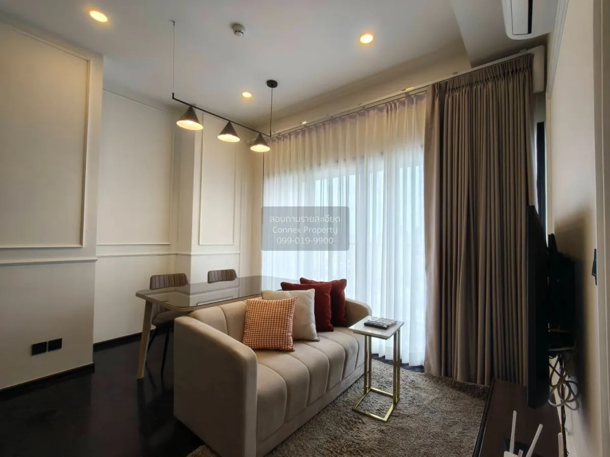 2 Bedroom condo in Park Origin Thonglor