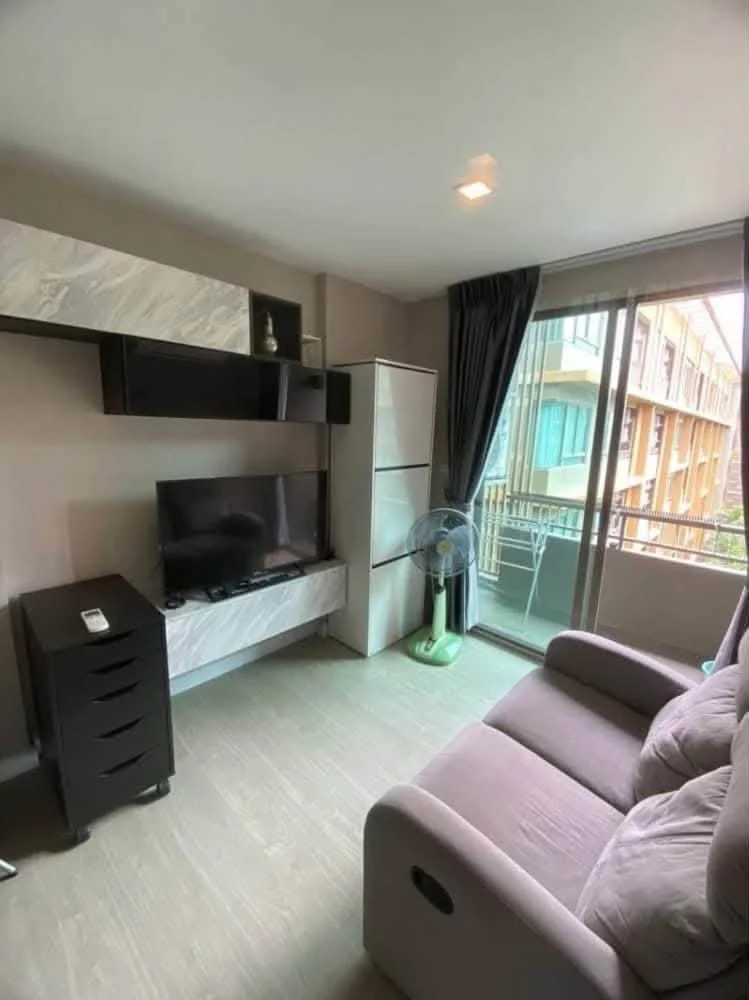 1 Bedroom condo in Metro Luxe Ratchada