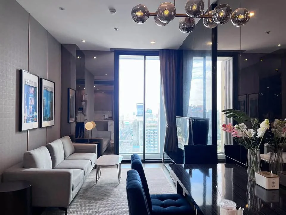 2 Bedroom condo in The Esse at Singha Complex