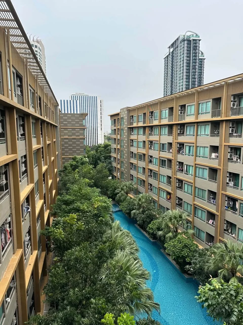 1 Bedroom condo in Metro Luxe Ratchada