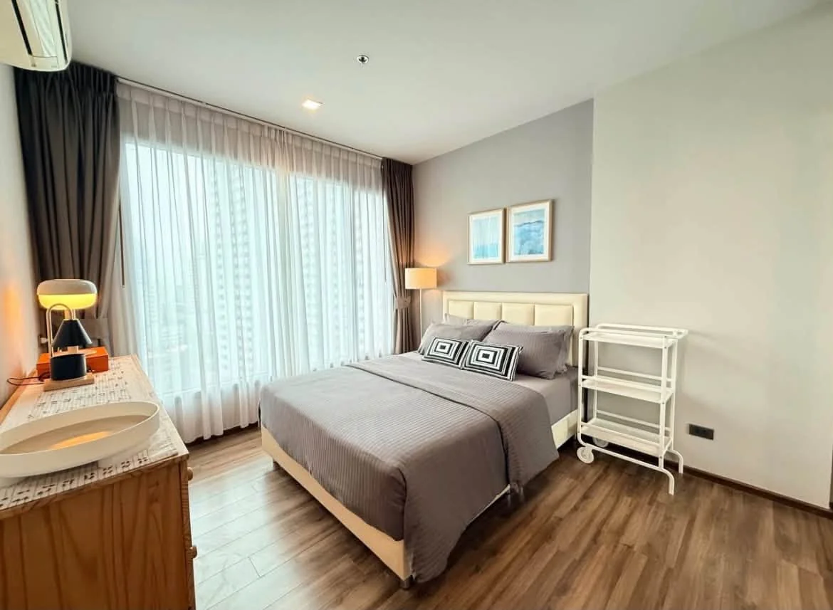 1 Bedroom condo in CEIL by Sansiri