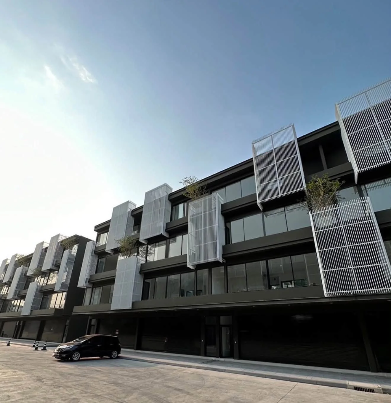 Studio condo in Nue Hybe Suksawat