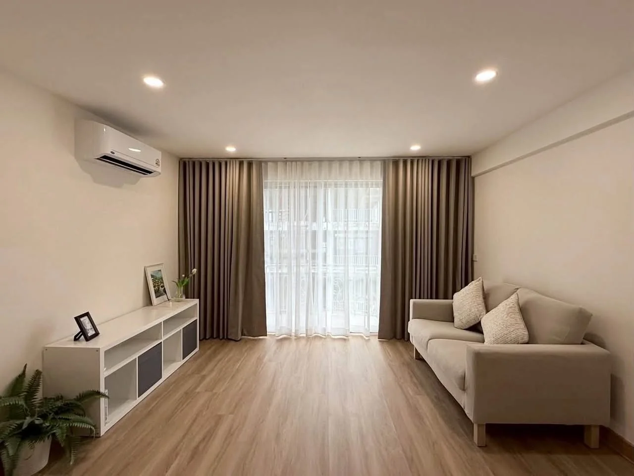 1 Bedroom condo in Raintree Villa