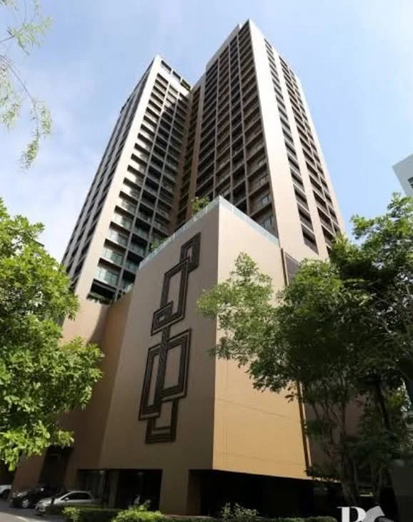 1 Bedroom condo in Noble Refine