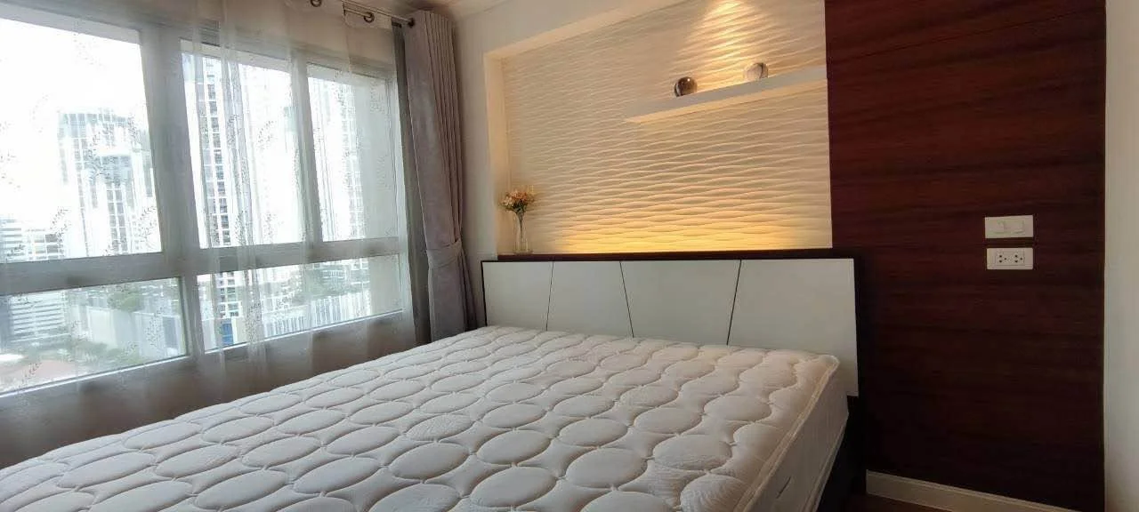 1 Bedroom condo in Lumpini Place Rama 9-Ratchada
