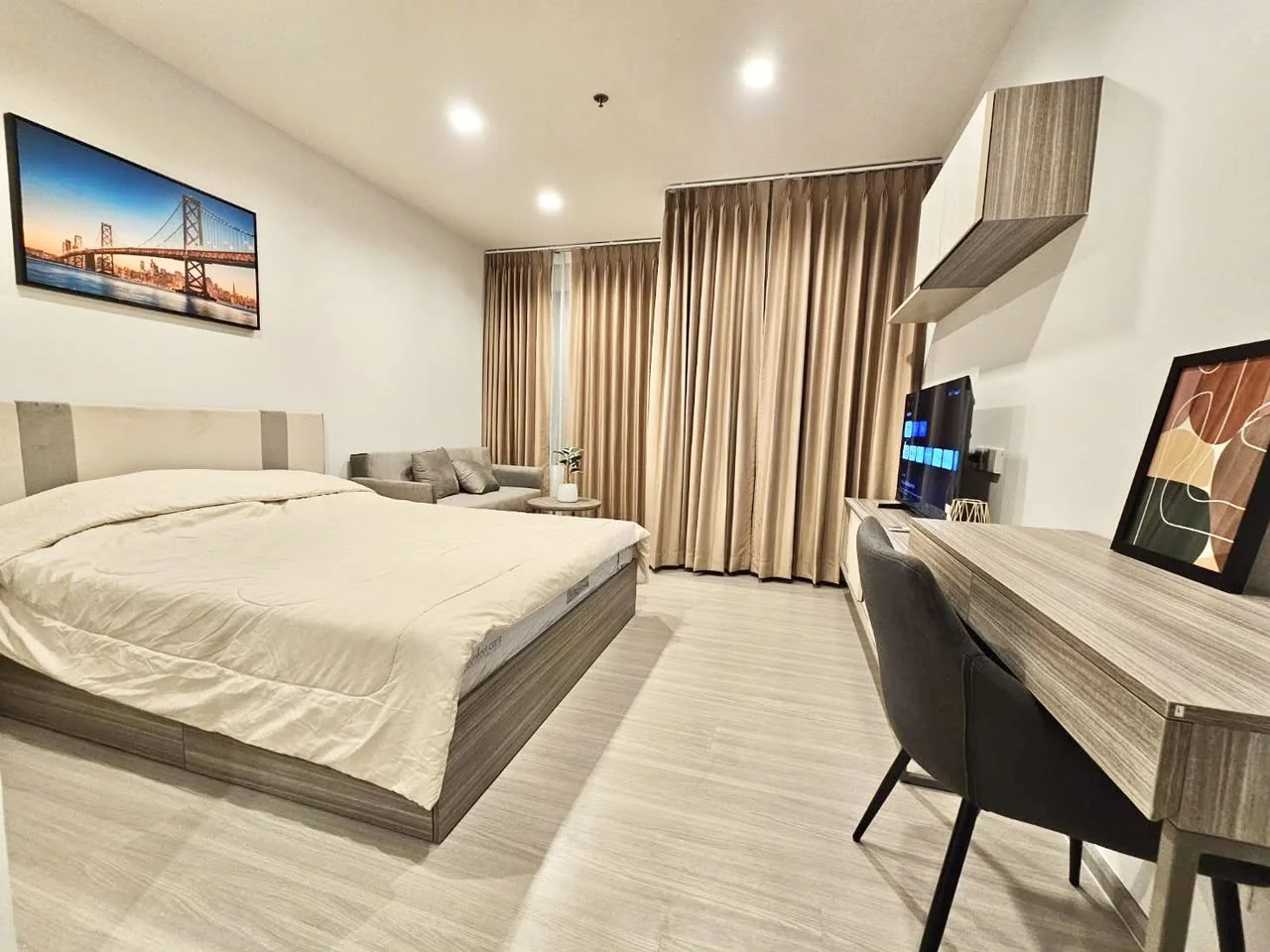 1 Bedroom condo in Life Sathorn Sierra