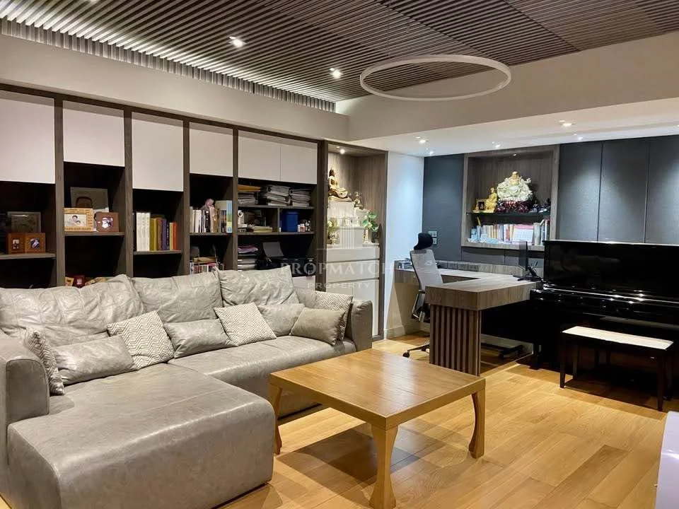 3 Bedroom condo in Royal Castle Sukhumvit