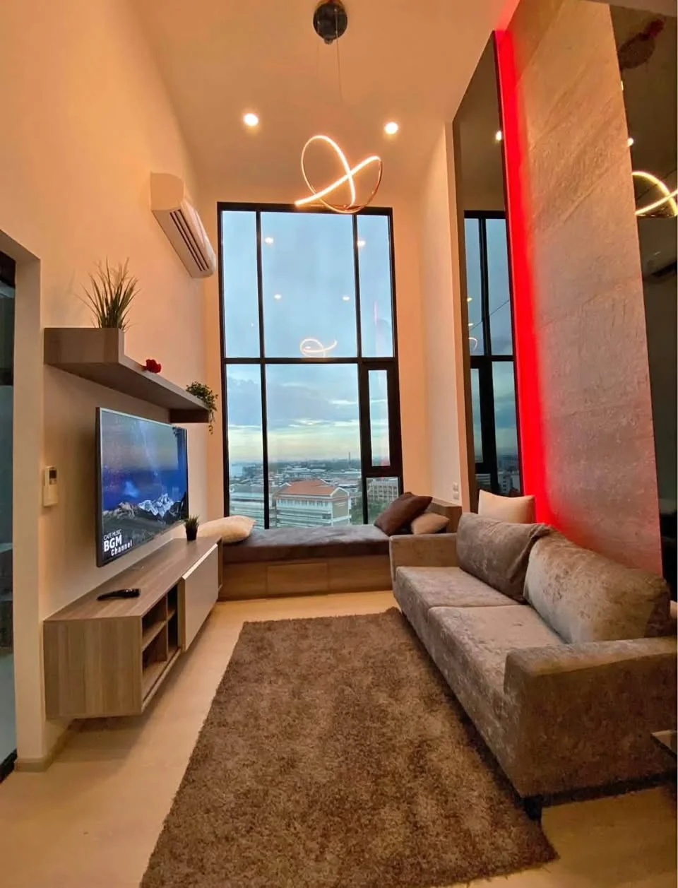 2 Bedroom condo in KnightsBridge Phaholyothin Interchange