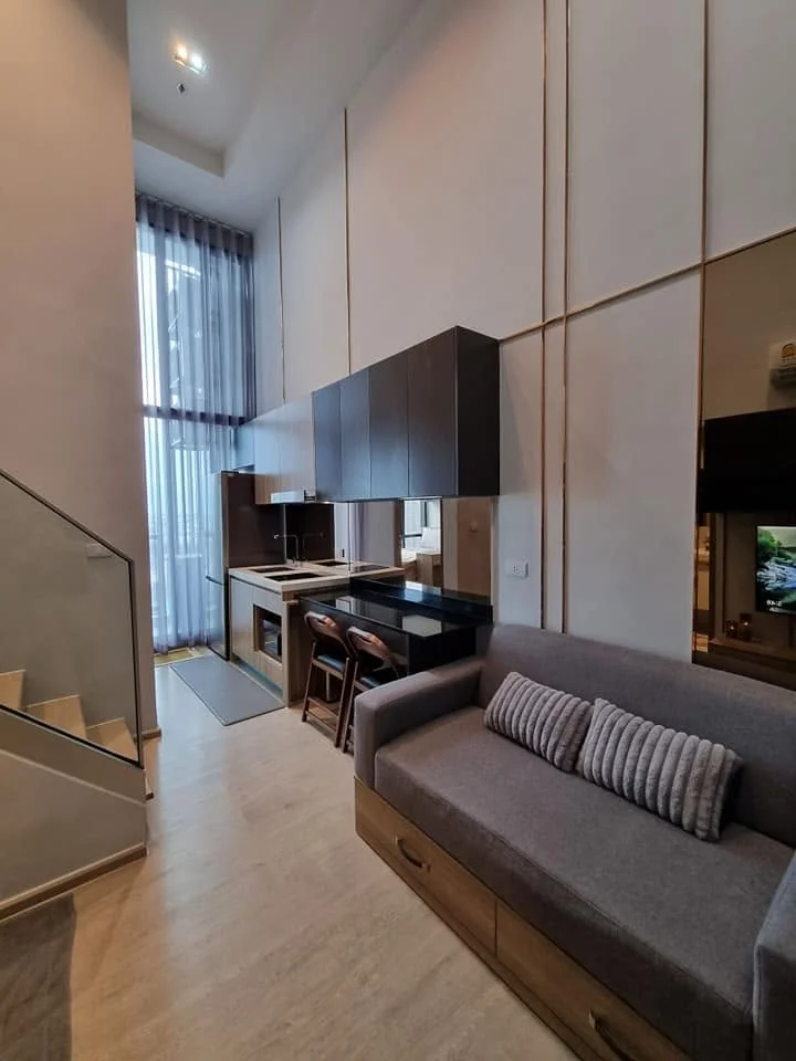 Studio condo in Altitude Unicorn Sathorn-Tha Phra