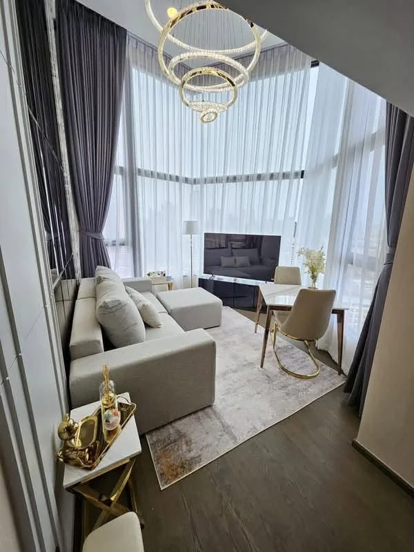 2 Bedroom condo in Park Origin Chula-Samyan