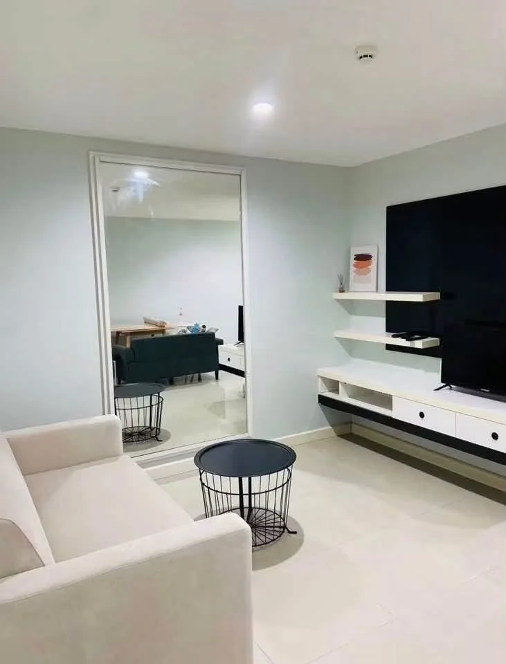 Studio condo in Metro Park Sathorn