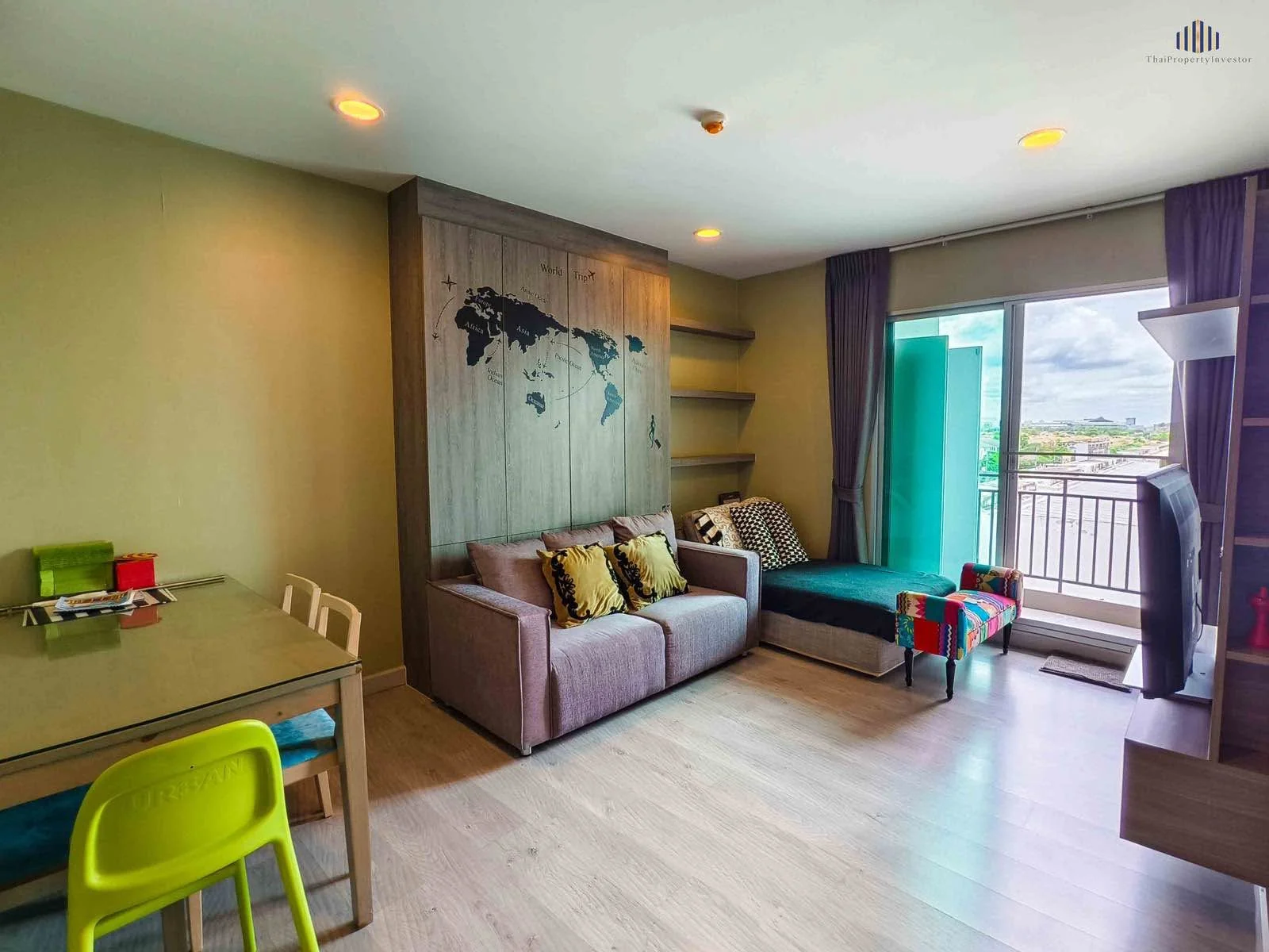 2 Bedroom condo in CHAMBERS Ramintra