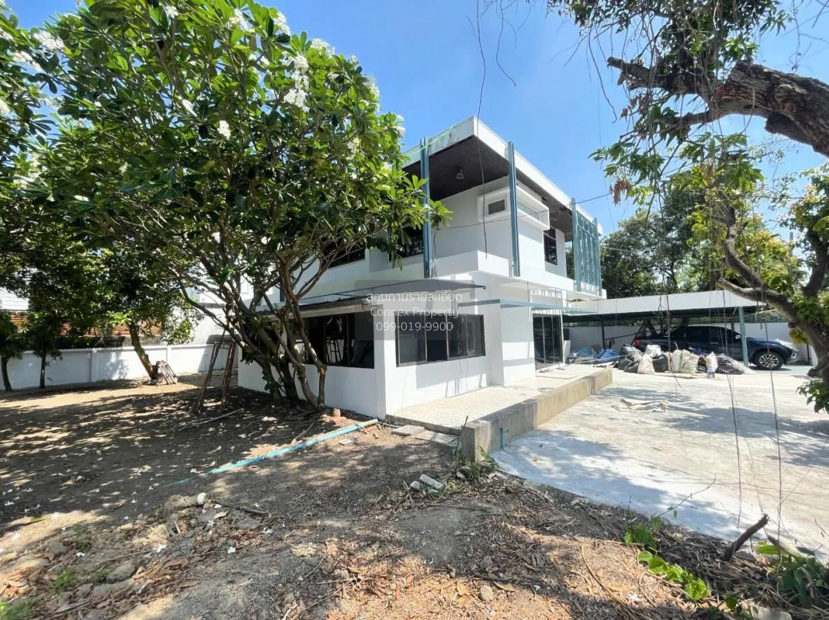 6 Bedroom condo in Chateau In Town Ratchada 19