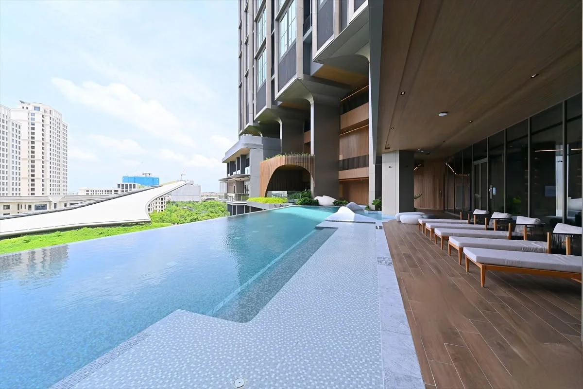 2 Bedroom condo in Whizdom The Forestias