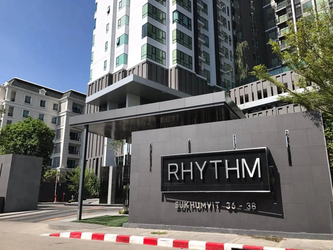 2 Bedroom condo in Rhythm Sukhumvit 36-38