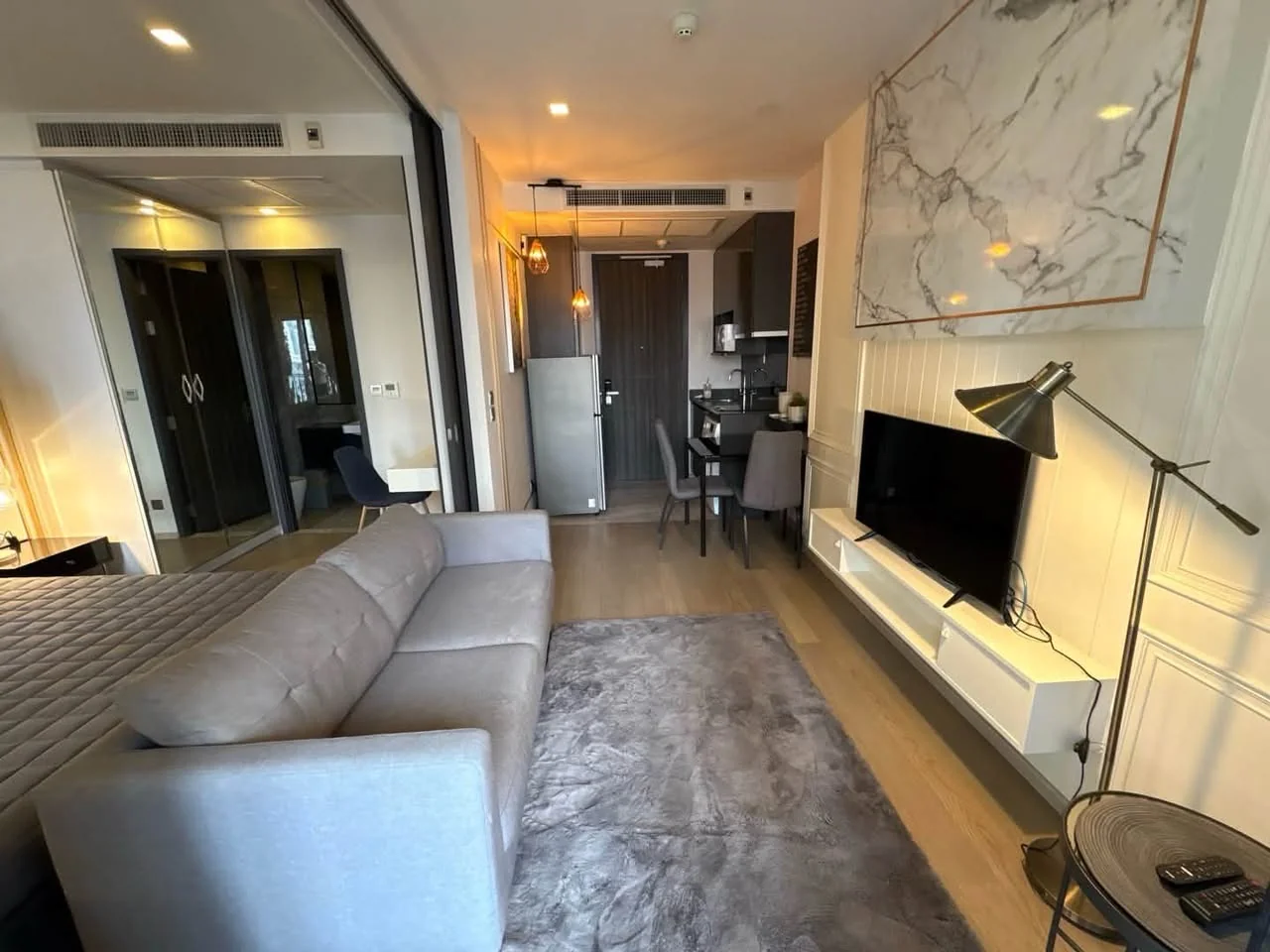 Studio condo in ASHTON Asoke
