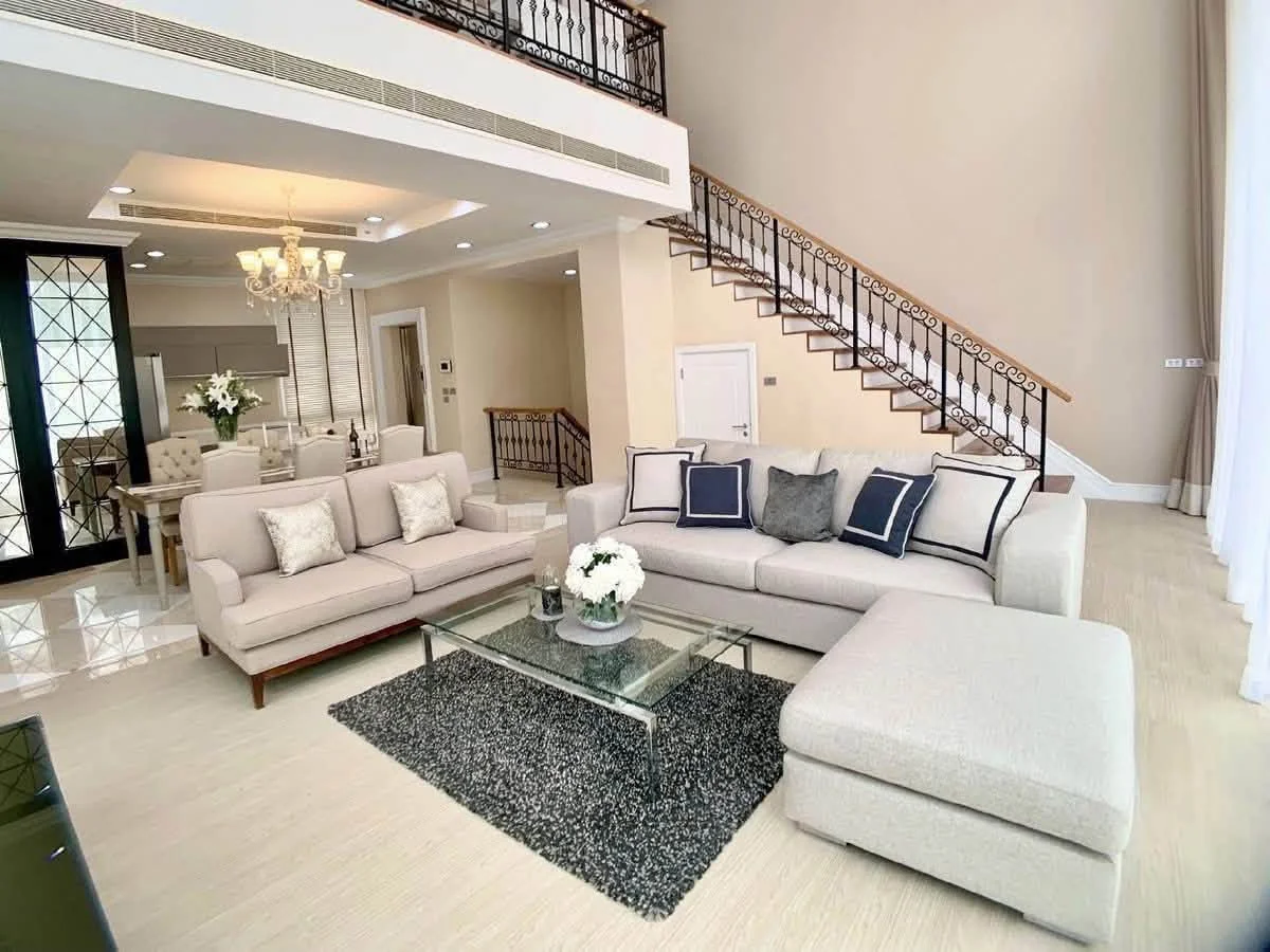 3 Bedroom condo in 349 Residence