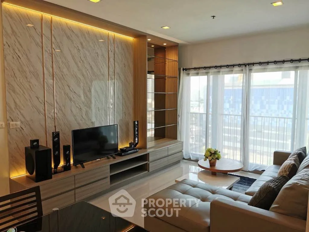 2 Bedroom condo in Noble Reveal