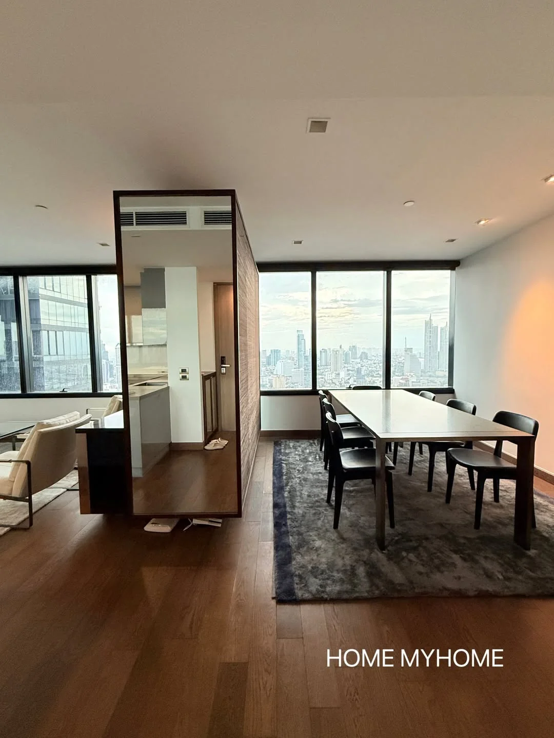 3 Bedroom condo in M Silom