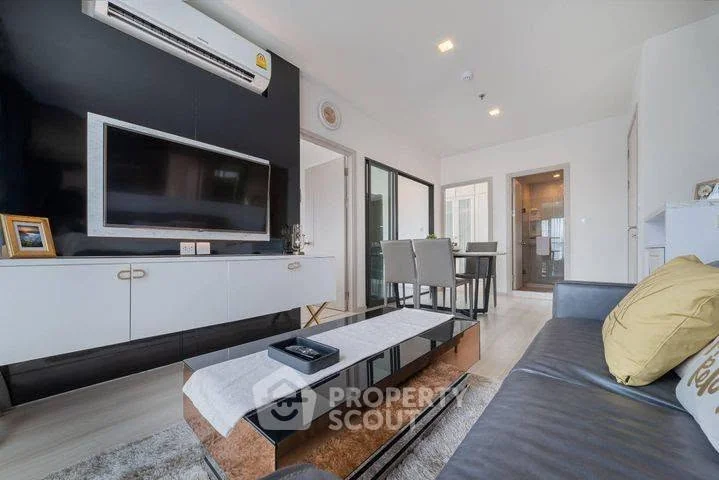 2 Bedroom condo in Life Sukhumvit 48