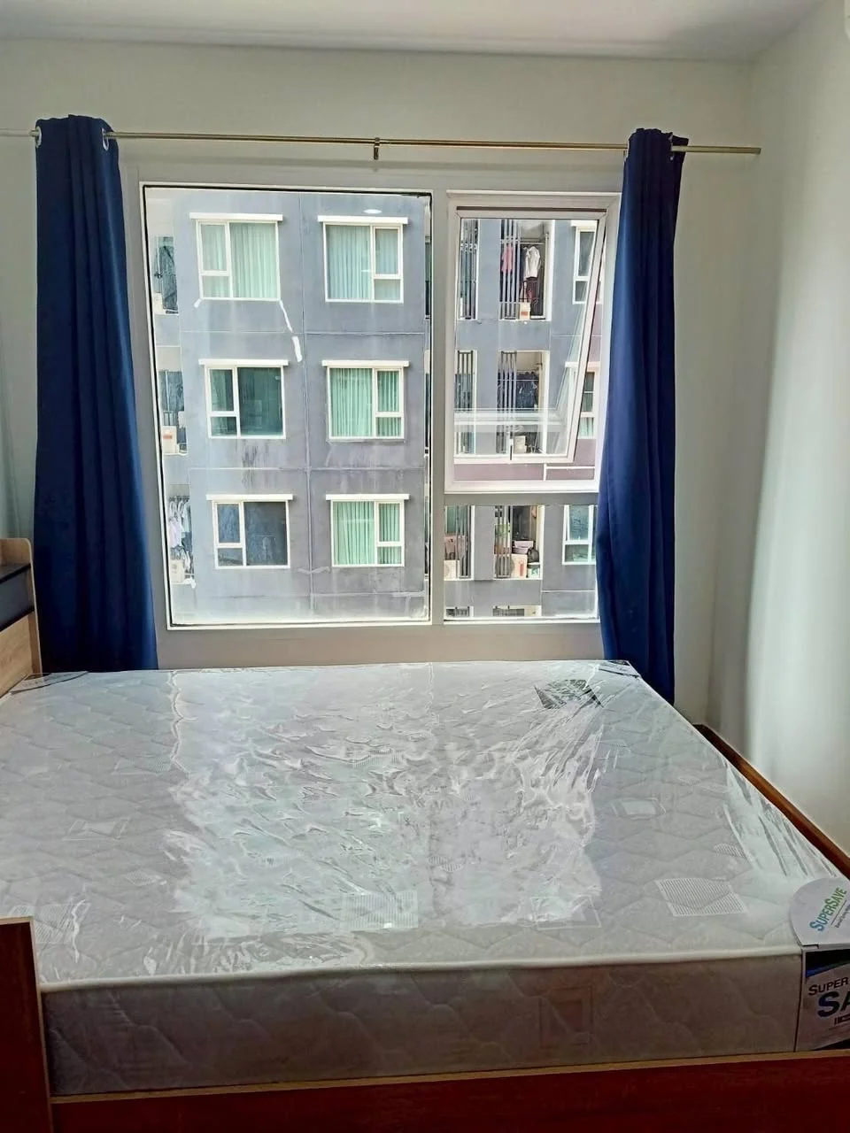 Studio condo in Regent Home Bangson 27