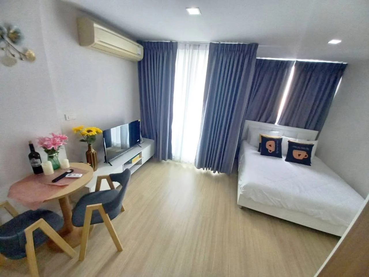Studio condo in Mayfair Place Sukhumvit 64