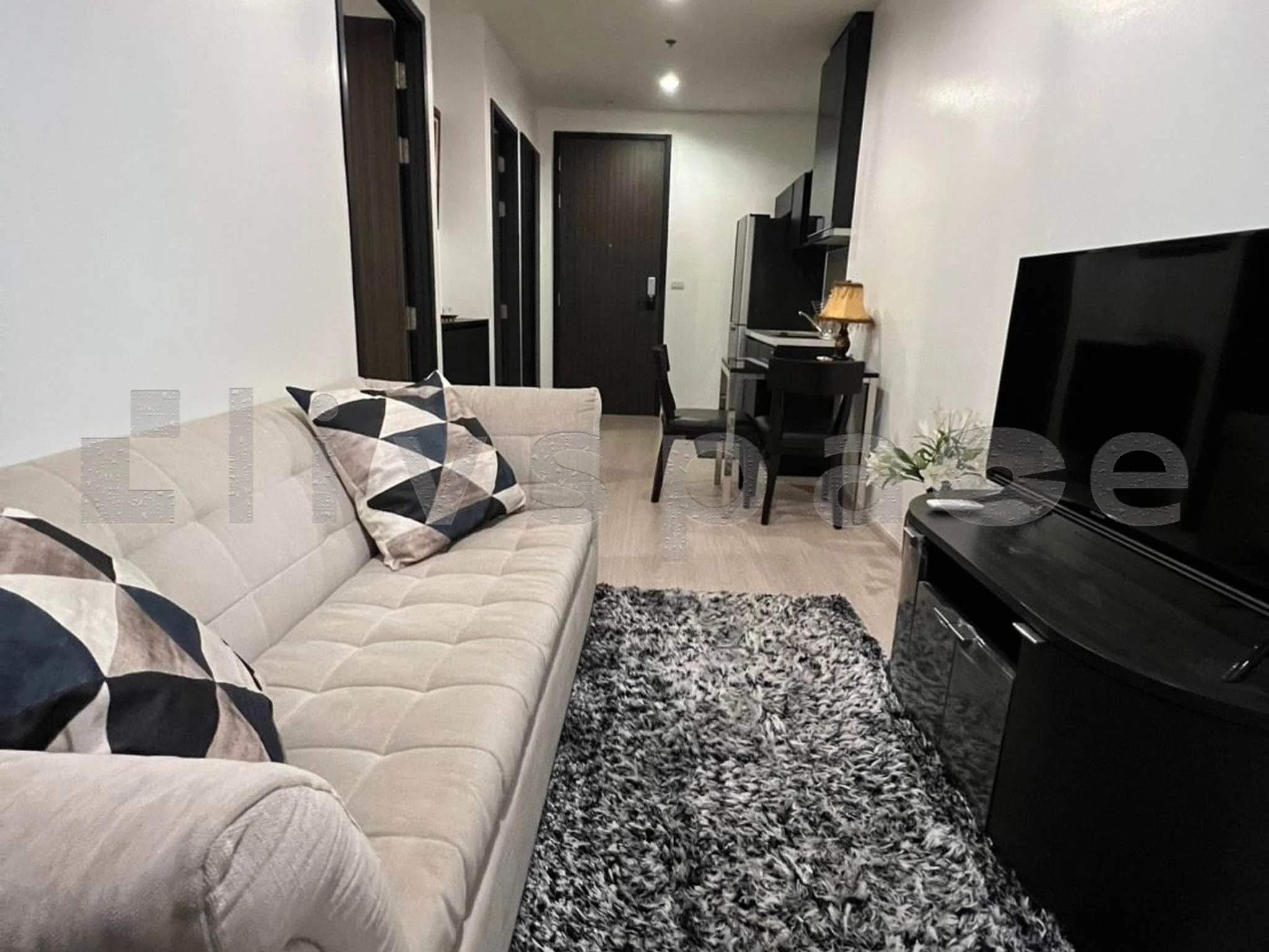 1 Bedroom condo in Rhythm Sukhumvit 44/1