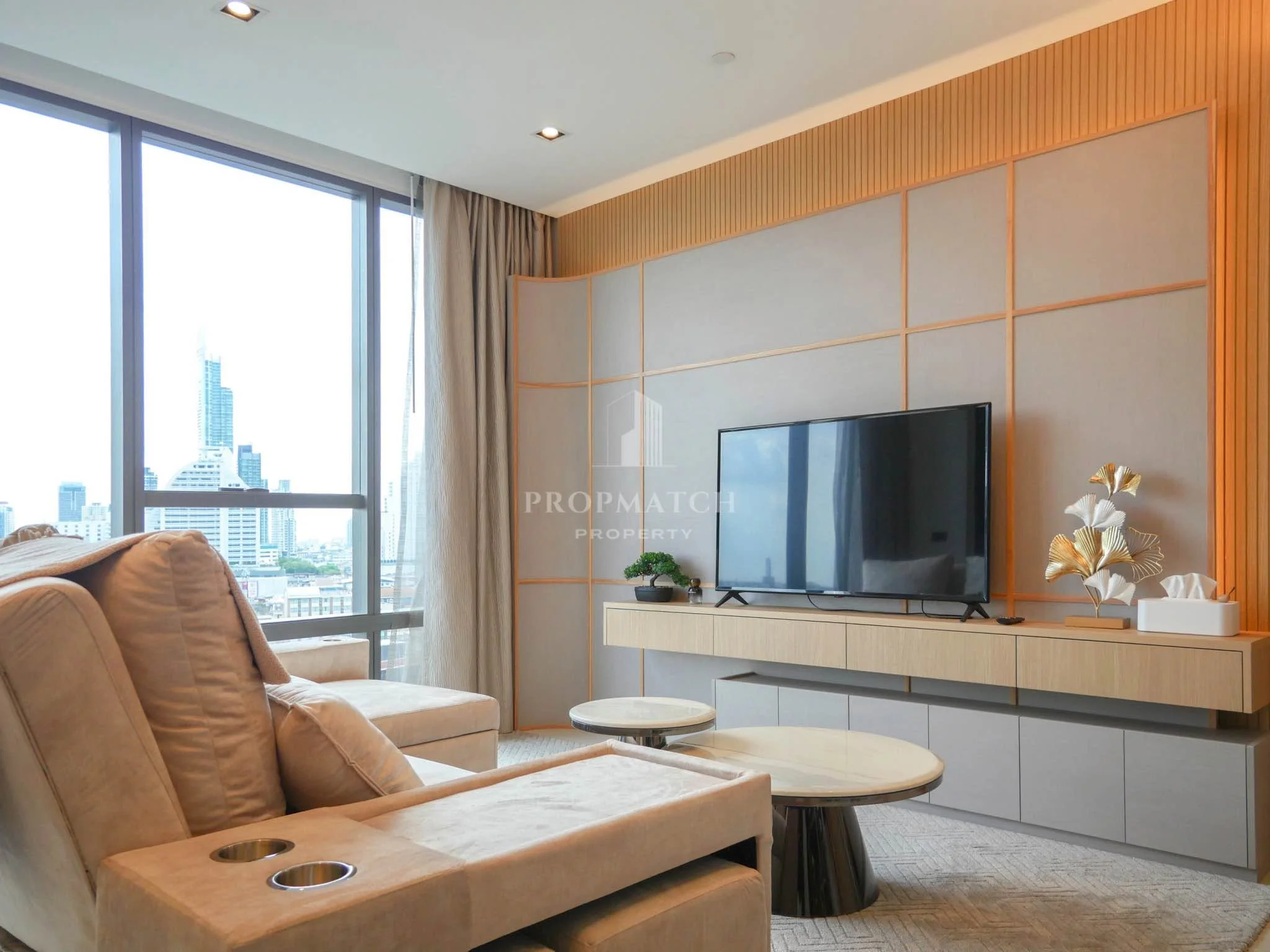 1 Bedroom condo in The Bangkok Sathorn