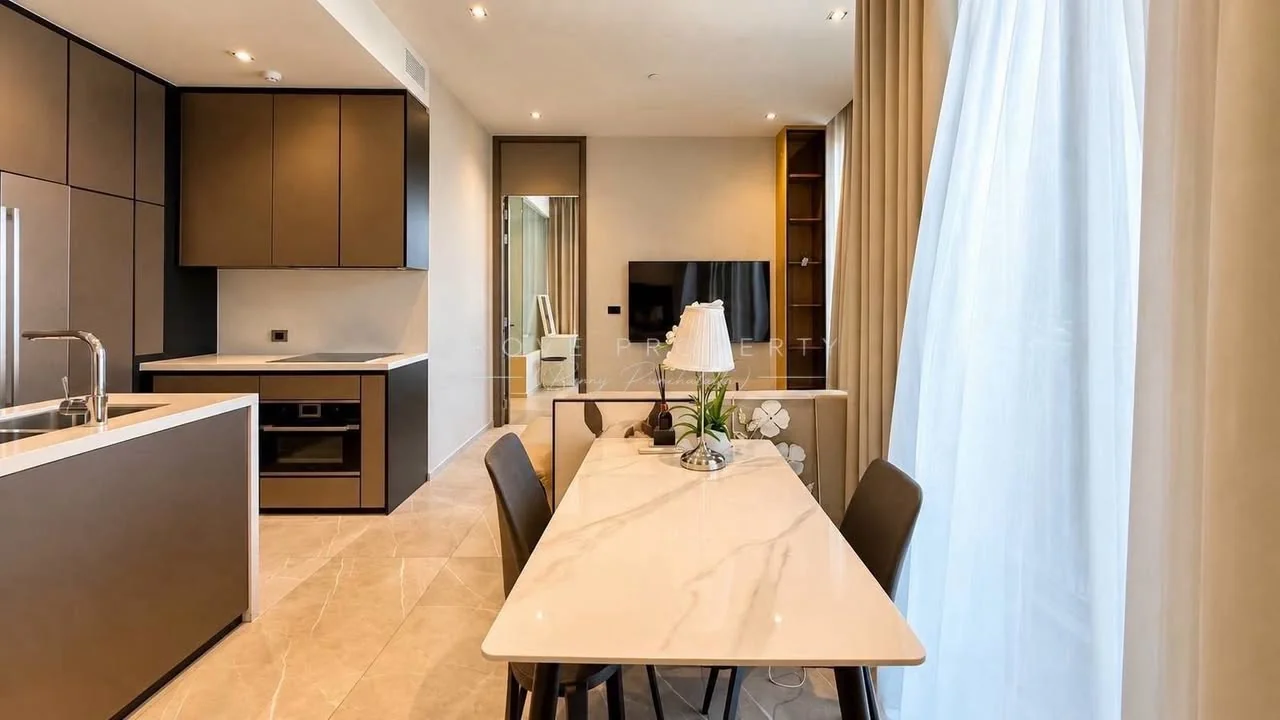 2 Bedroom condo in Hyde Heritage Thonglor