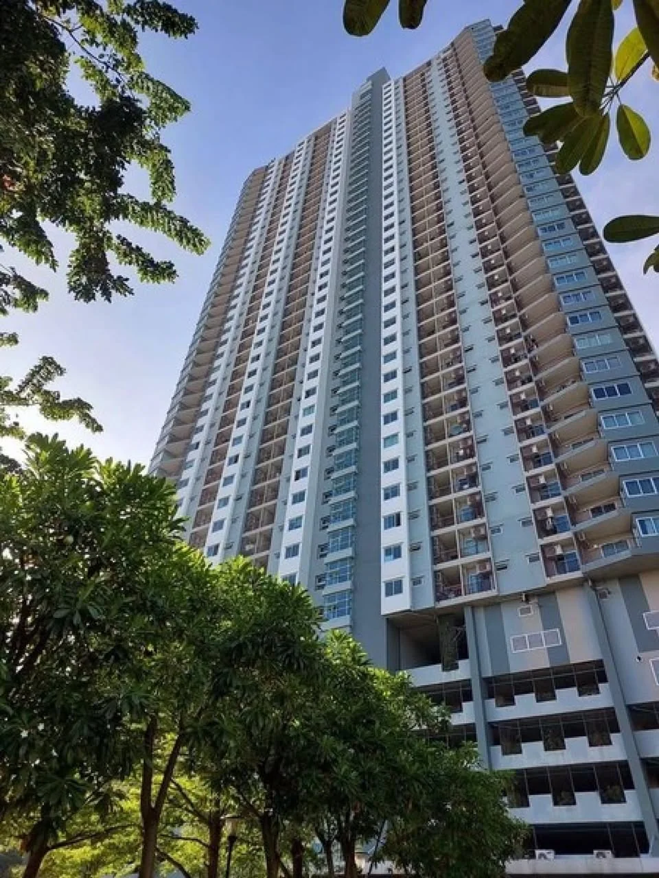 1 Bedroom condo in Supalai Park Ekkamai-Thonglor