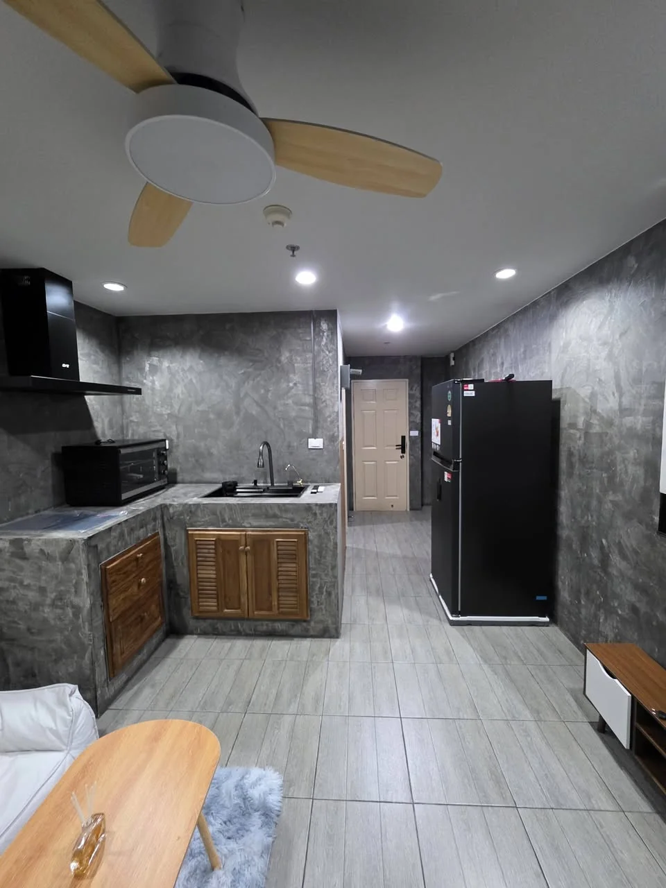 Studio condo in Metro Park Sathorn