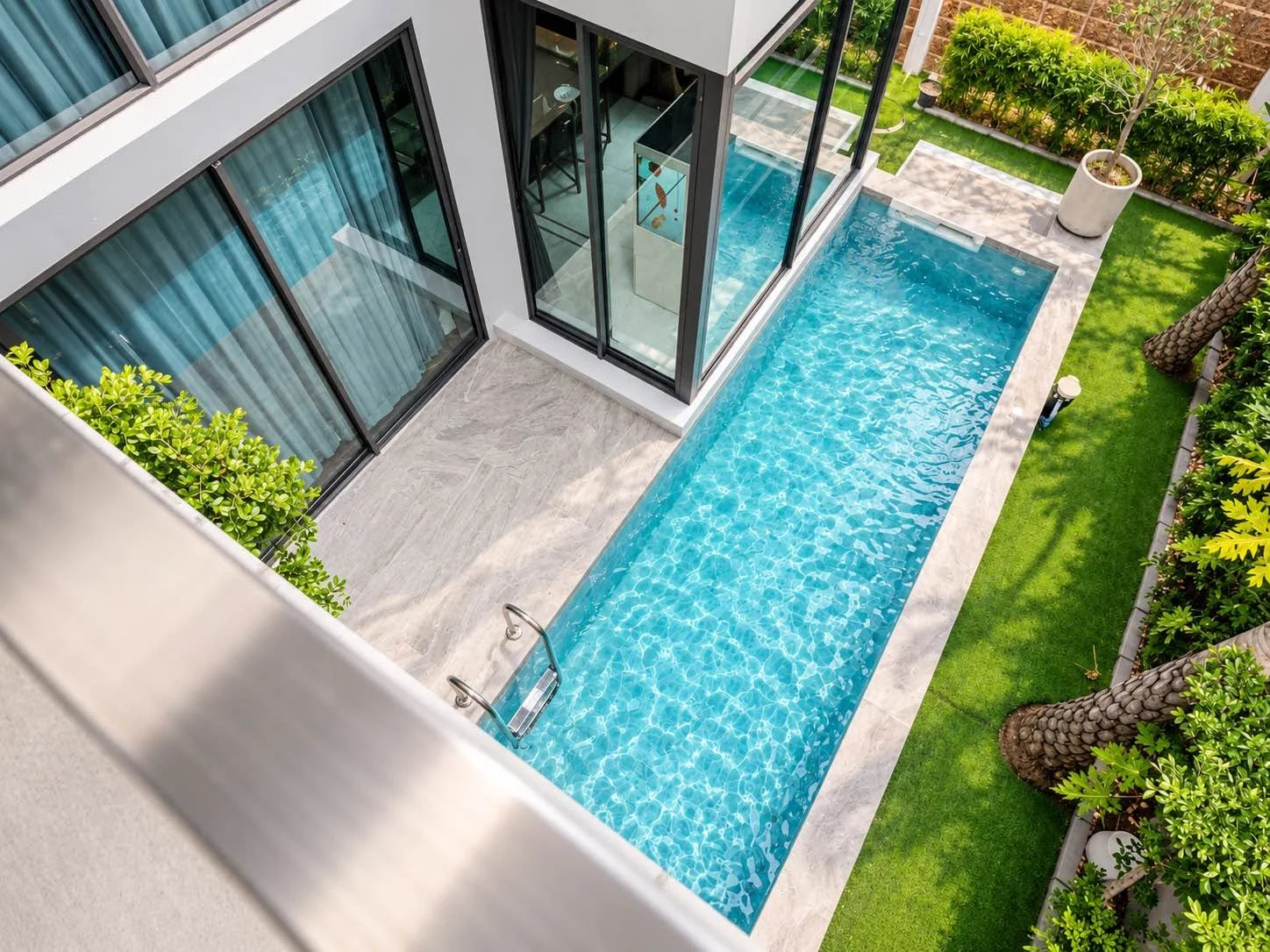 4 Bedroom condo in The Gentry Ekamai-Ladprao