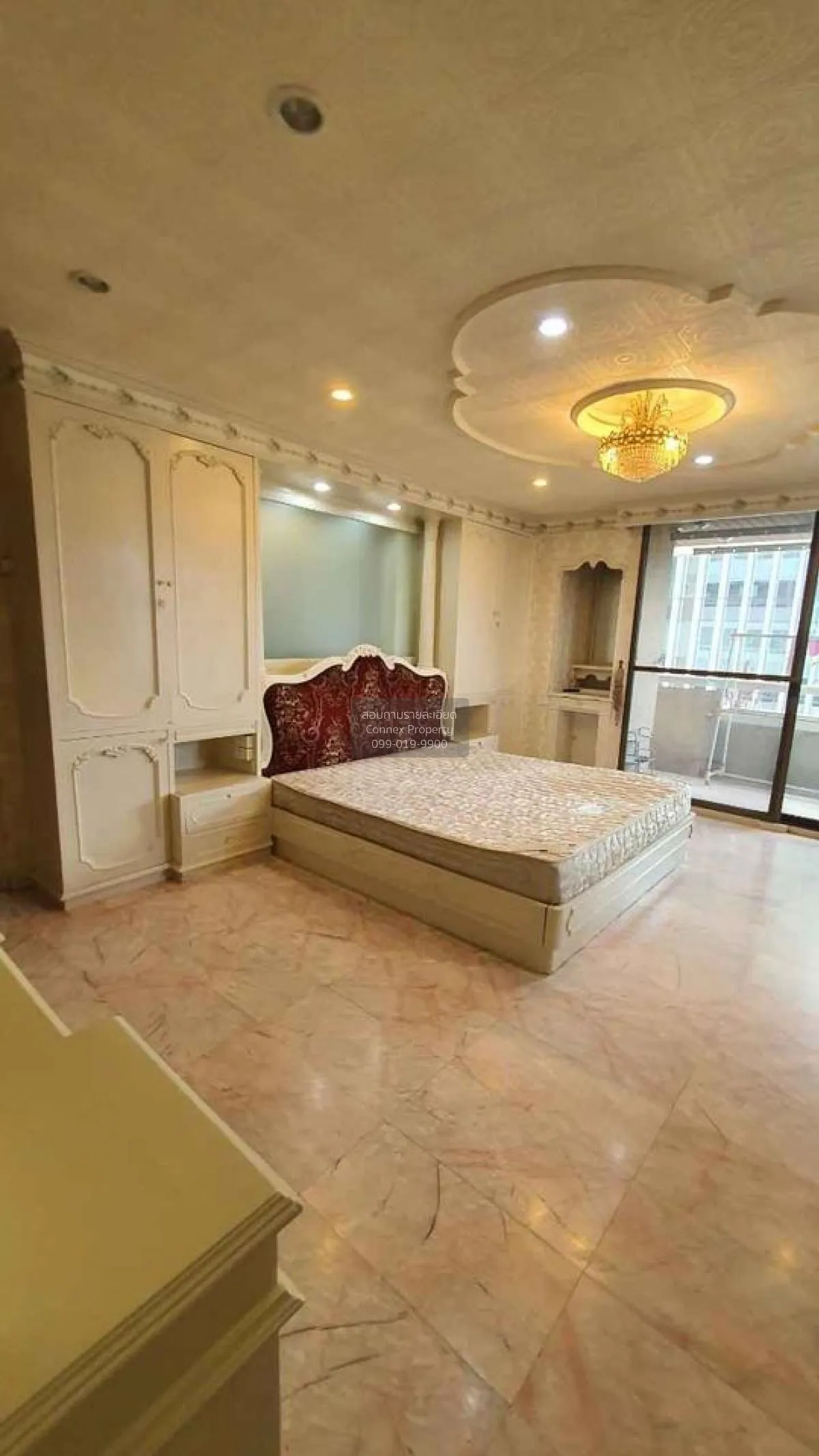 3 Bedroom condo in Asoke Towers