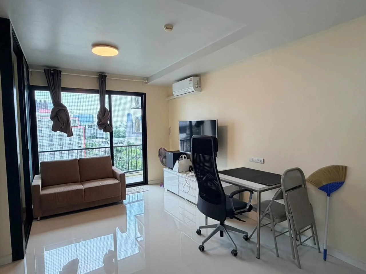 1 Bedroom condo in Le Cote Sukhumvit 14