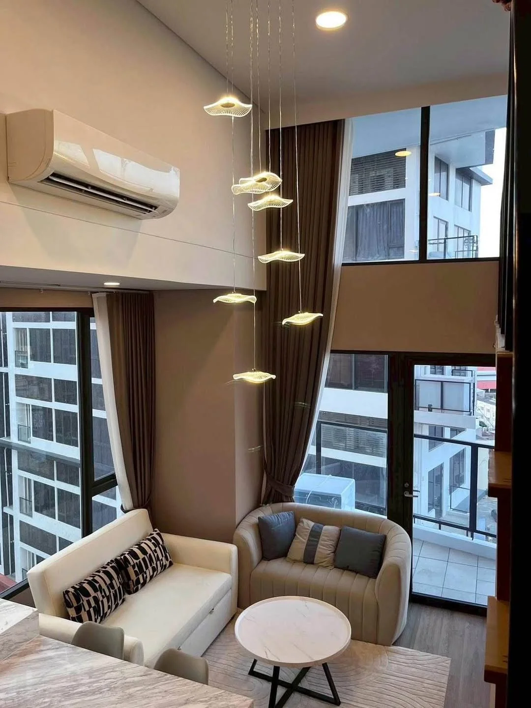 2 Bedroom condo in Siamese Rama 9