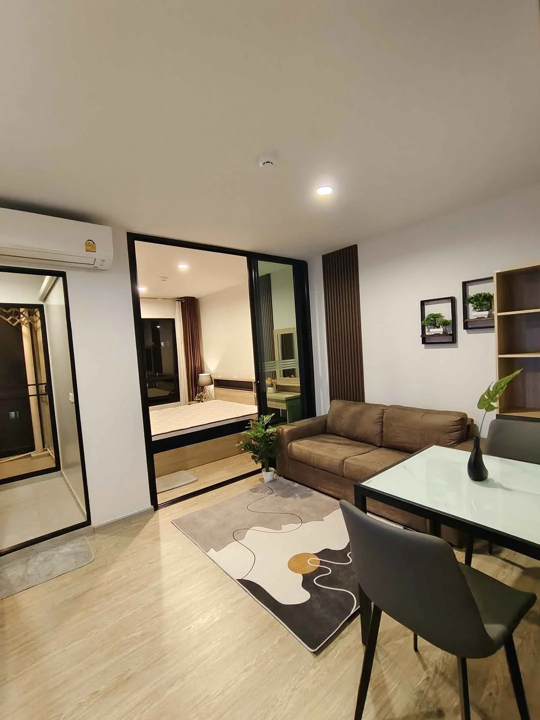 1 Bedroom condo in Reach Phahonyothin 52